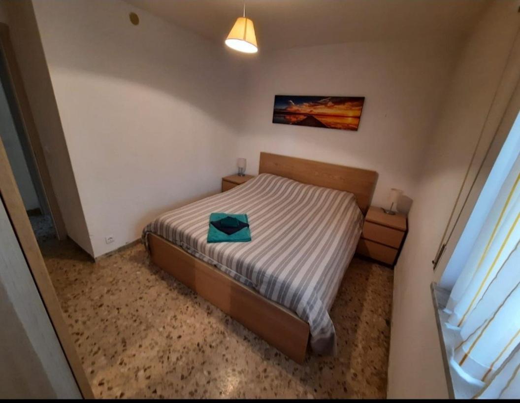 Casa Bell - Appartamento Con Parcheggio Privato E Bike Room Finale Ligure Eksteriør billede