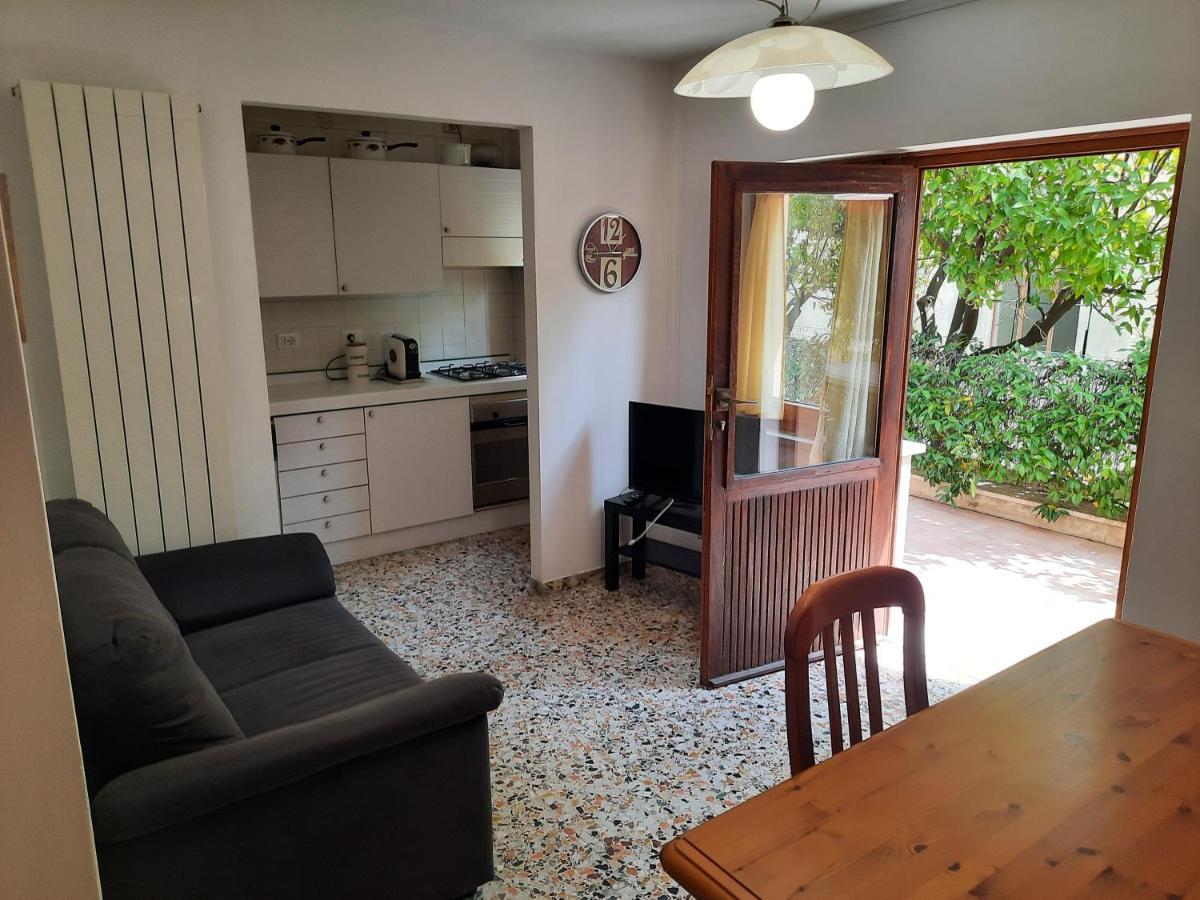 Casa Bell - Appartamento Con Parcheggio Privato E Bike Room Finale Ligure Eksteriør billede