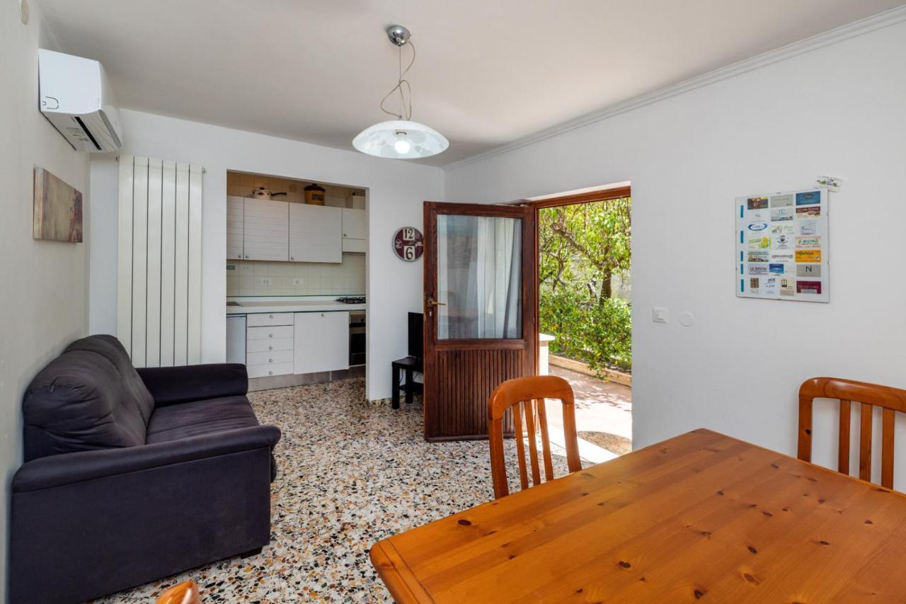 Casa Bell - Appartamento Con Parcheggio Privato E Bike Room Finale Ligure Eksteriør billede