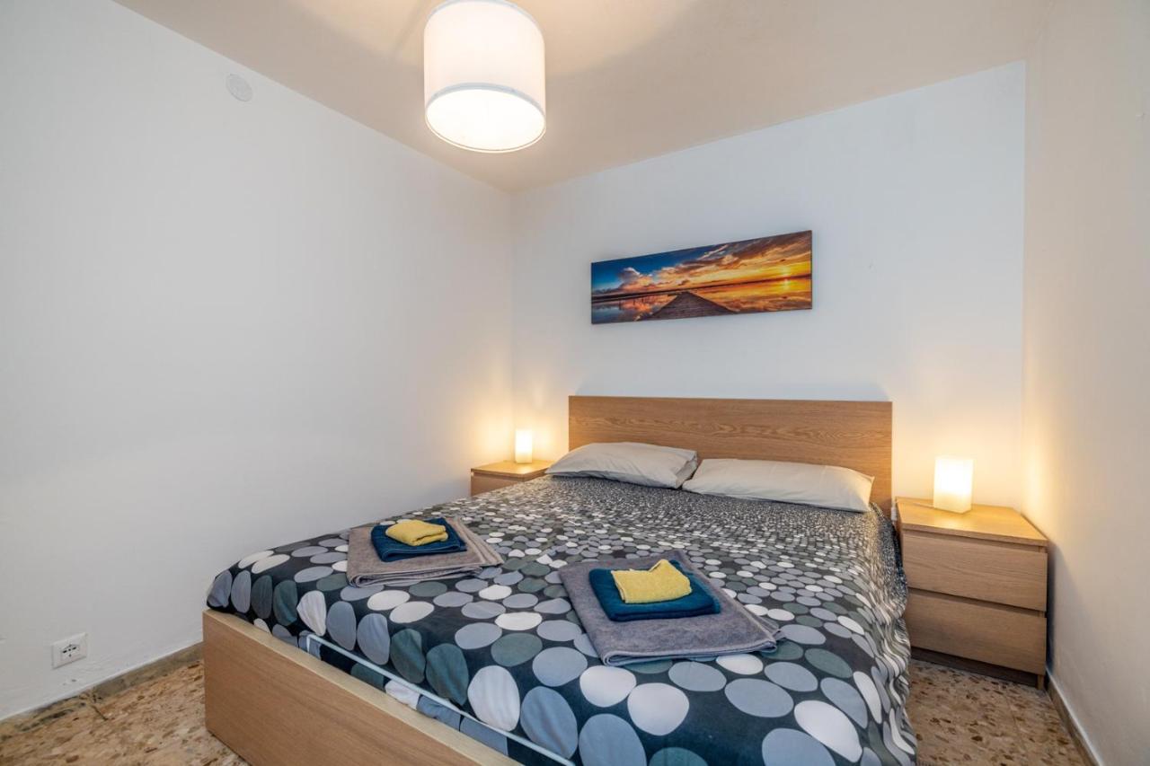 Casa Bell - Appartamento Con Parcheggio Privato E Bike Room Finale Ligure Eksteriør billede