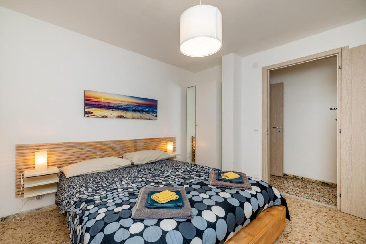 Casa Bell - Appartamento Con Parcheggio Privato E Bike Room Finale Ligure Eksteriør billede