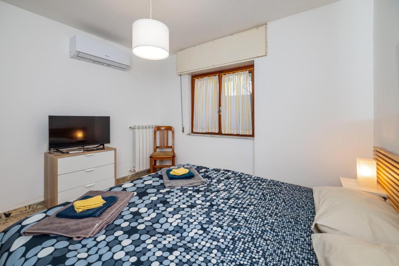 Casa Bell - Appartamento Con Parcheggio Privato E Bike Room Finale Ligure Eksteriør billede